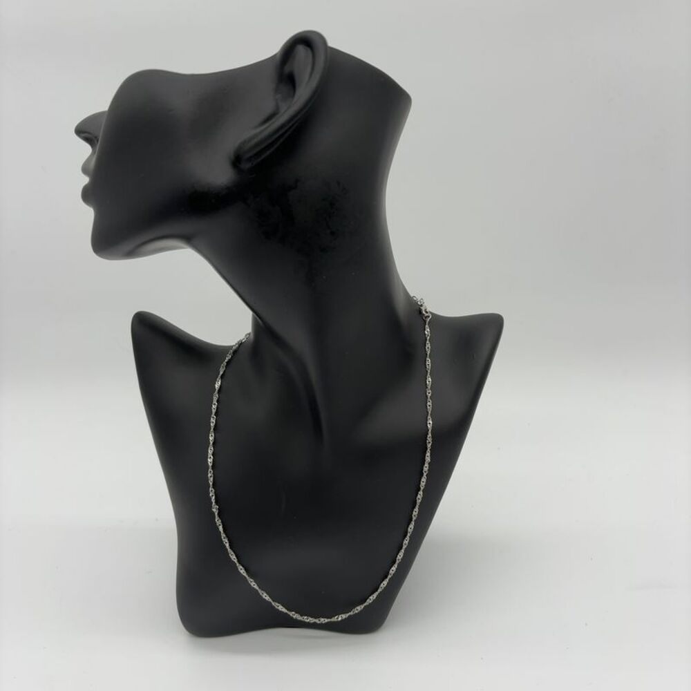 unknown brand Necklace